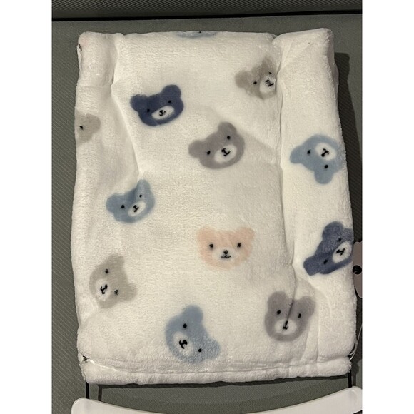 Little Honey Teddy Bear Baby Blanket Lightweight White Velvet Plush Unisex New - Picture 2 of 4
